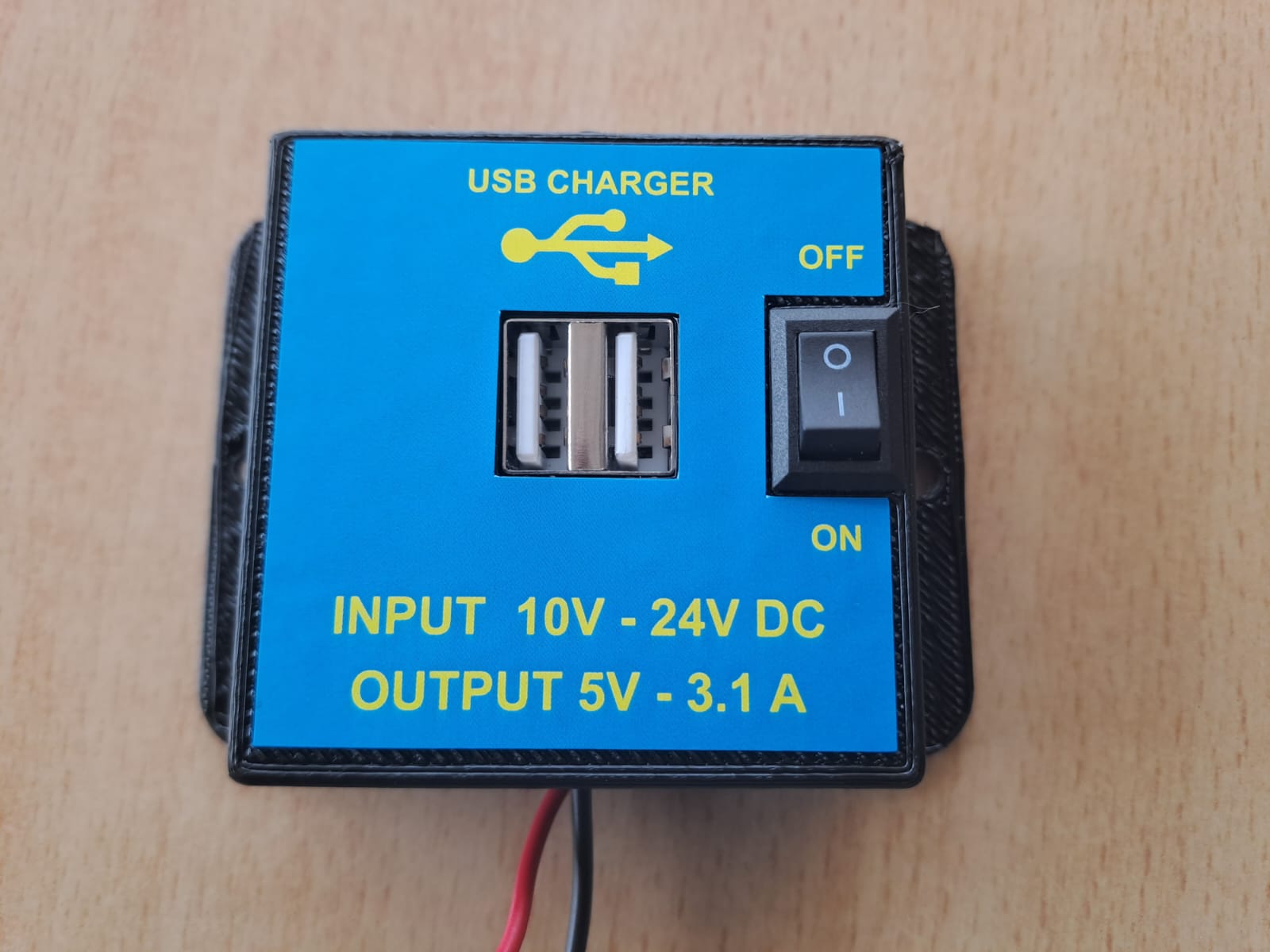 DC MOBILE CHARGER- SMART PHONE CHARGER MODEL 3.1A